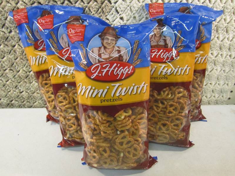 lot 193 image: 5 bags of Mini Twists Pretzels  Bes...