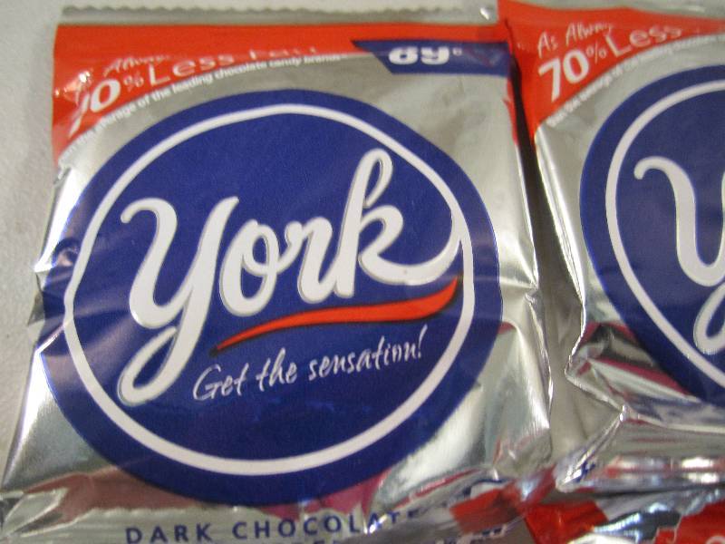 lot 201 image: Lot of 12 York Peppermint Patties B...