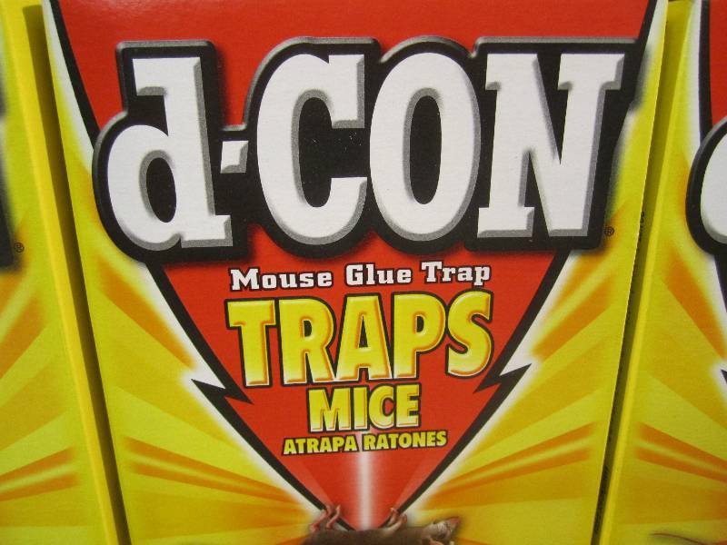 lot 274 image: 6 Boxes of D-Con Mouse Glue Traps 4...