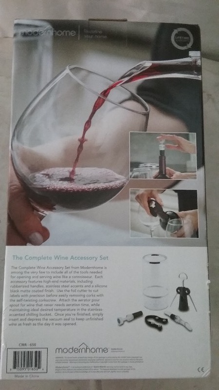 Modern Home, The complete wine accessory set