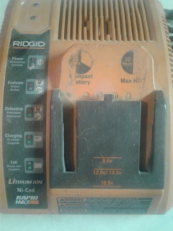 Rigid Rapid Max Battery Charger