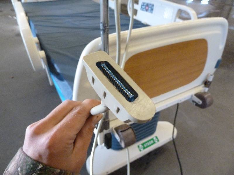 Stryker Critical Care Power Motorized Adjustable Hospital Nursing Home InHome Health Patient