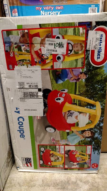 lot 1011 image: Little Tikes Cozy Coupe