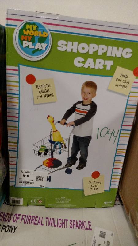 lot 1044 image: Toysmith Toy Shopping Cart