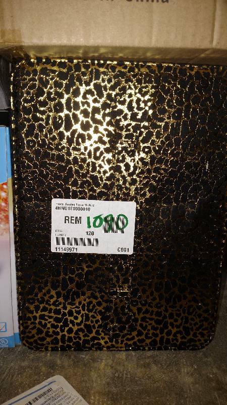 lot 1090 image: Prevari Feeling Fierce 75-Pc. Cosmetics Beauty Train Case