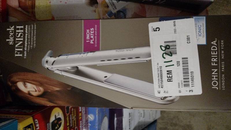 lot 1128 image: Conair John Frieda Sleek Finish 1 Flat Iron
