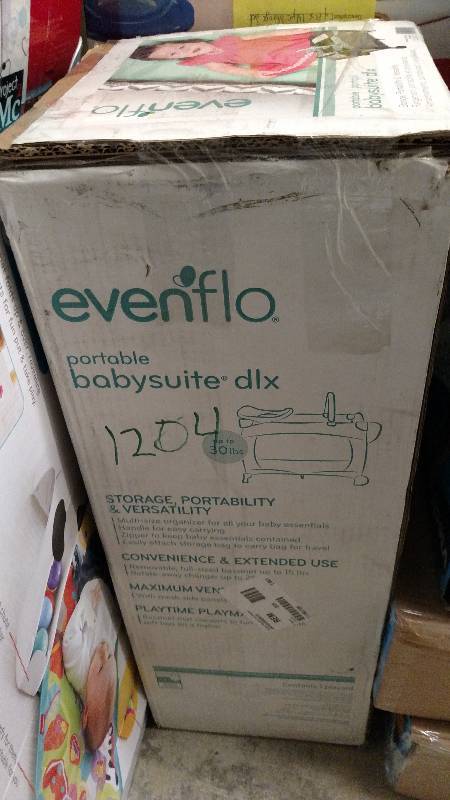 lot 1204 image: Evenflo BabySuite Deluxe Portable Play Yard  Spearmint Spree