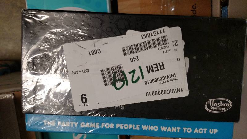 lot 1219 image: Hasbro Cranium Dark Game