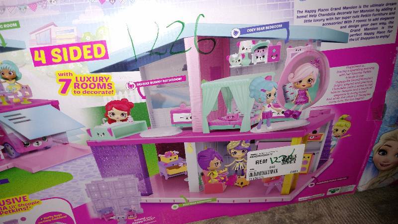 lot 1226 image: Shopkins Happy Places Mansion Playset