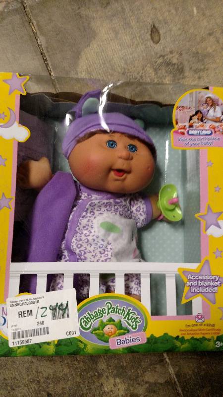 lot 1244 image: Cabbage Patch 12-12 Naptime Baby - Brunette