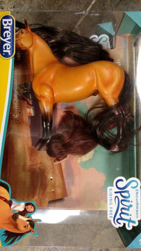 lot 1247 image: Breyer Spirit and Lucky Gift Set
