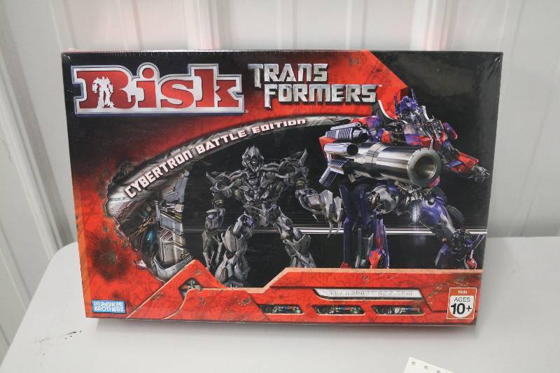 lot 10 image: Transformers Risk Board Game