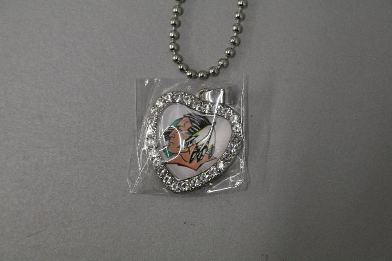 lot 15 image: Fighting Sioux Necklace