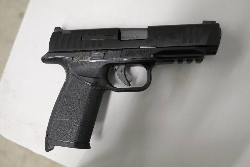 lot 19 image: Remington 9mm Pistol
