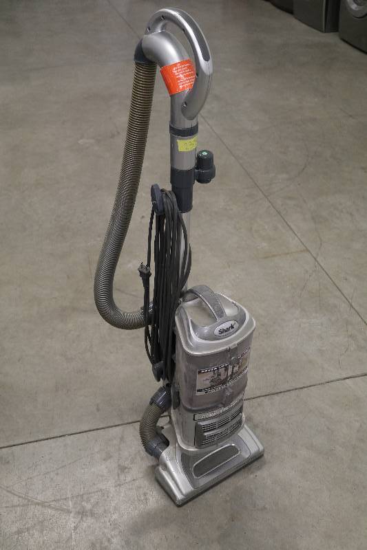 lot 233 image: Shark Vacuum