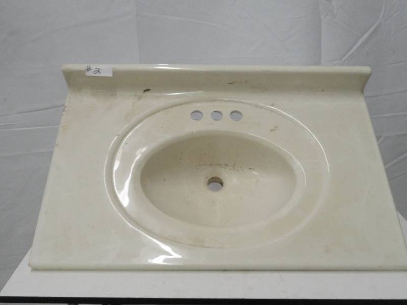 lot 2 image: Vanity Sink Top