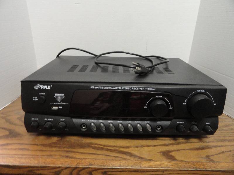 lot 9 image: Pyle 300watts Digital Stereo