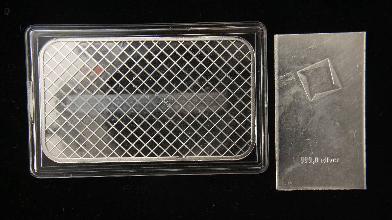 GROUP OF (2) 10 GRAM .999 FINE SILVER BARS