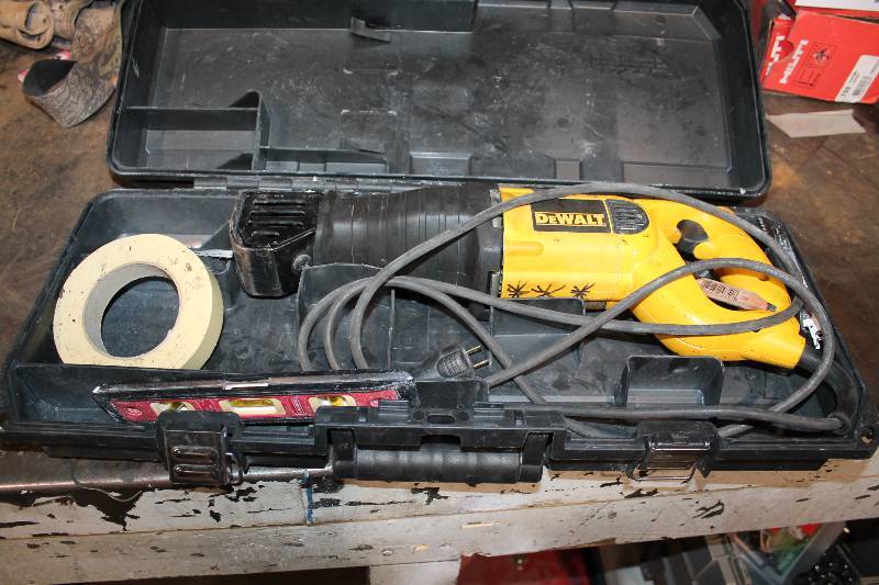 lot 41 image: Dewalt Variable Speed Reciprocating Saw w Case, Level, Tape