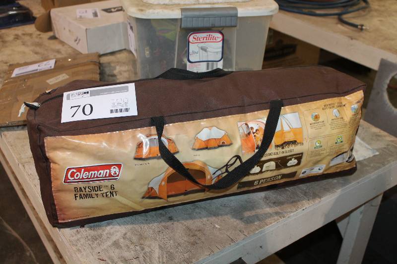 lot 70 image: Coleman Bayside 6 Family Tent