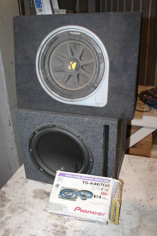 lot 77 image: Car Speakers - VWMercedes Benz TS-A4670R 120W