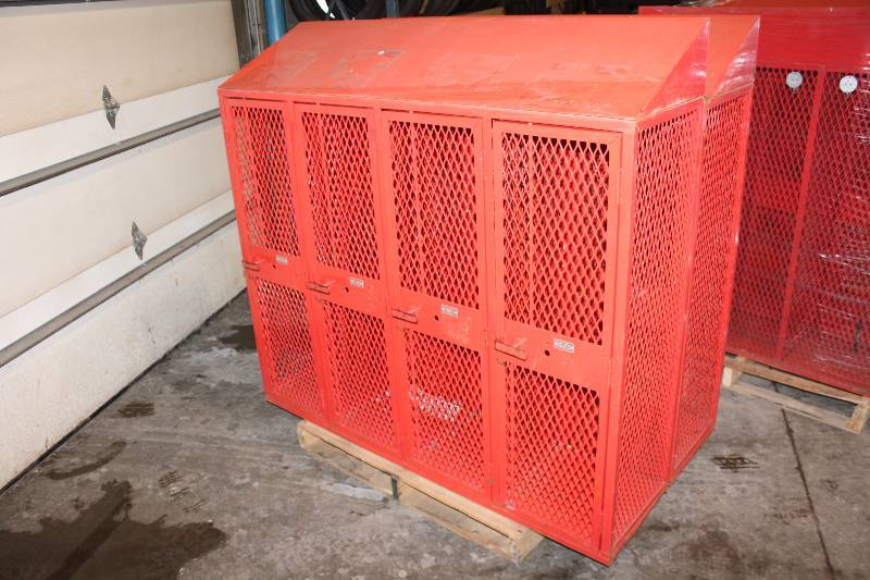 lot 101 image: Metal Commercial Storage Cabinet