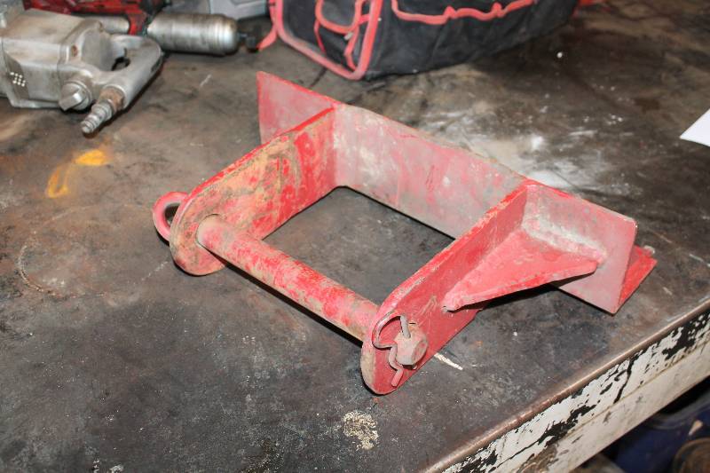 lot 92 image: Commercial Blade Attachment