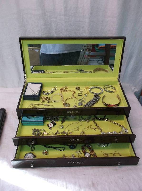 Jewelry Box
