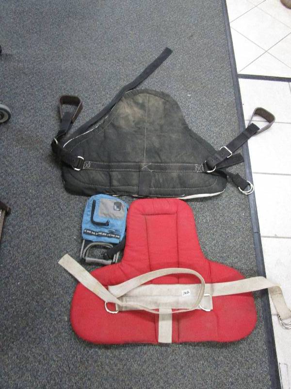 lot 2 image: 2 bareback saddle pads one with stirrups
