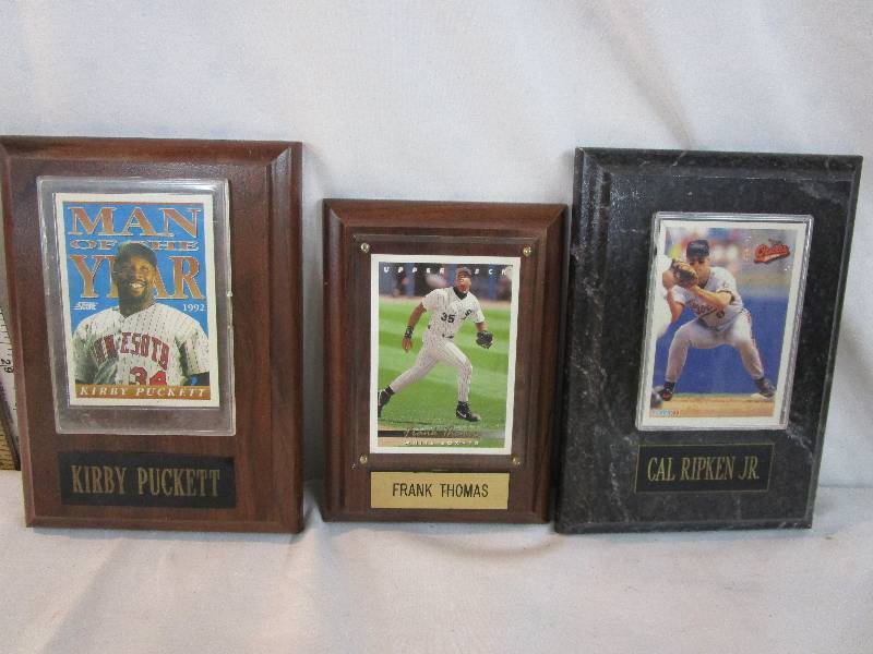 lot 47 image: Baseball Cards in Holders