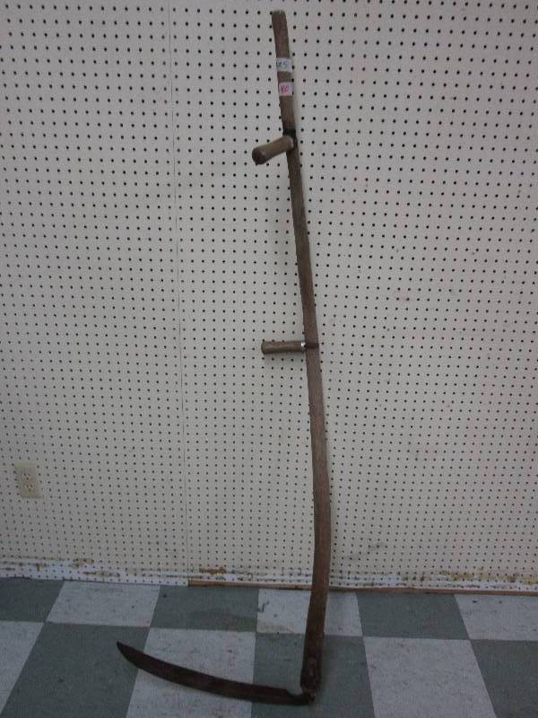 lot 80 image: Scythe