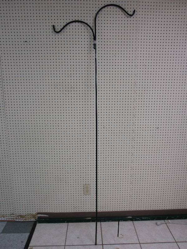 lot 83 image: Shepards Hook