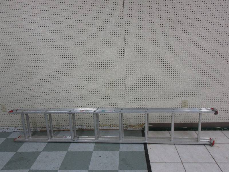 lot 85 image: Werner Extension Ladder