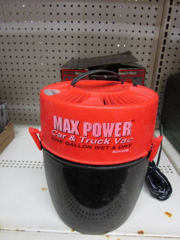 lot 93 image: Max Power Car and Truck Vac