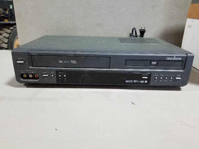 lot 16 image: VCR and VHS Lot - Used