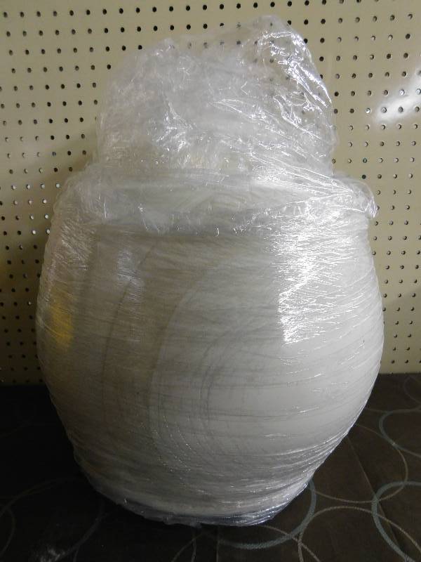 CR 3 Memory Foam Topper Queen White Queen, MSRP $189.99