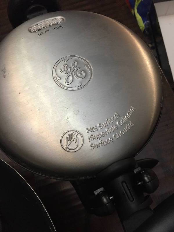 GE Waffle Iron