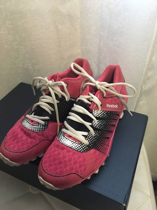 Reebok Real Flex Womens 8.5