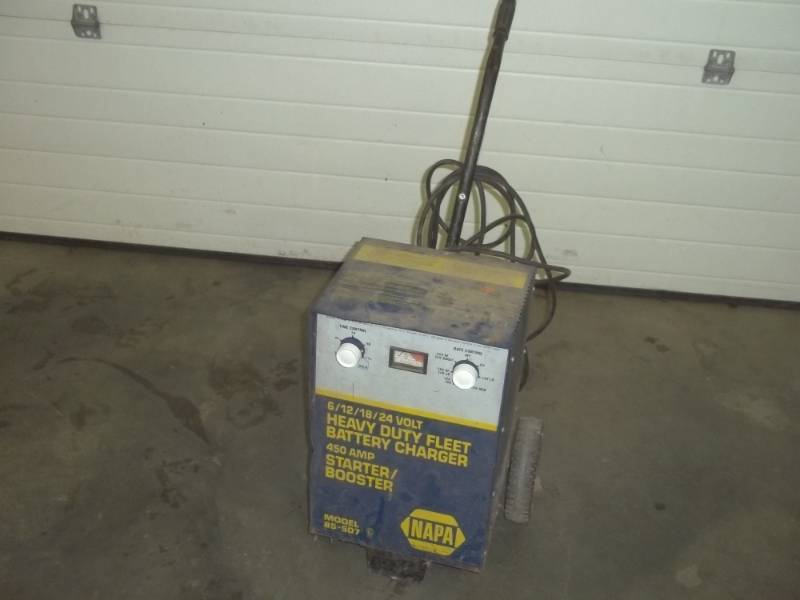 NAPA Batter Charger  starter