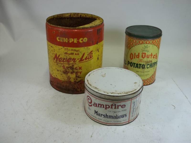 Set of 3 vintage Tins
