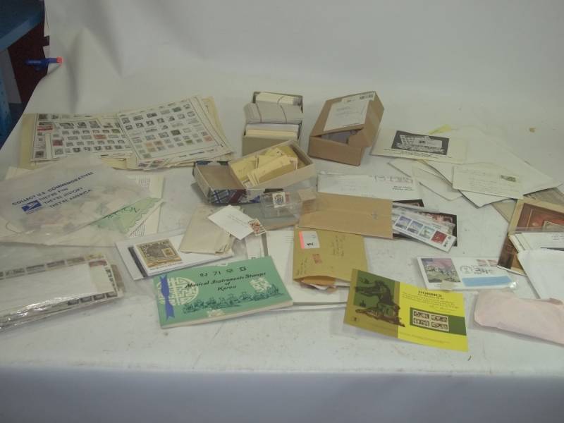 Large lot of Assorted stamps