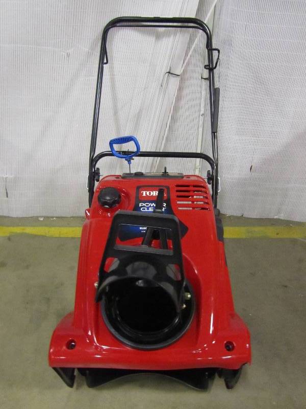 lot 1 image: Toro Power Clear 721 E 21 in. Single-Stage Gas Snow Blower