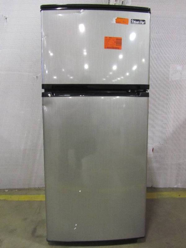 lot 29 image: Magic Chef 4.3 cu. ft. Mini Refrigerator in Stainless Look