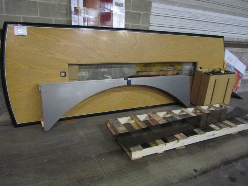 lot 83 image: Conference Table