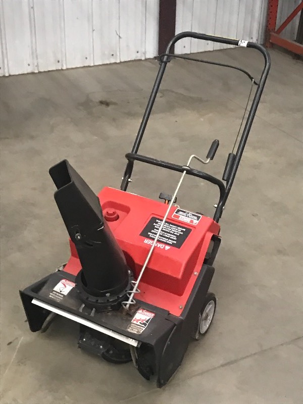 lot 43 image: Craftsman 2-Cycle Single Stage Snow...