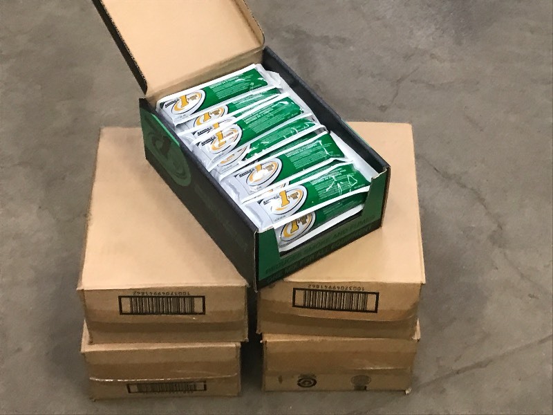 lot 47 image: Lot Of (5) New Cases Of Arnold Univ...
