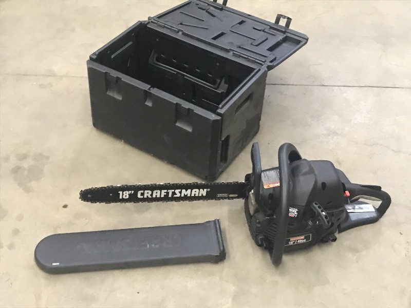 lot 51 image: Craftsman 1842cc Chainsaw With Ca...