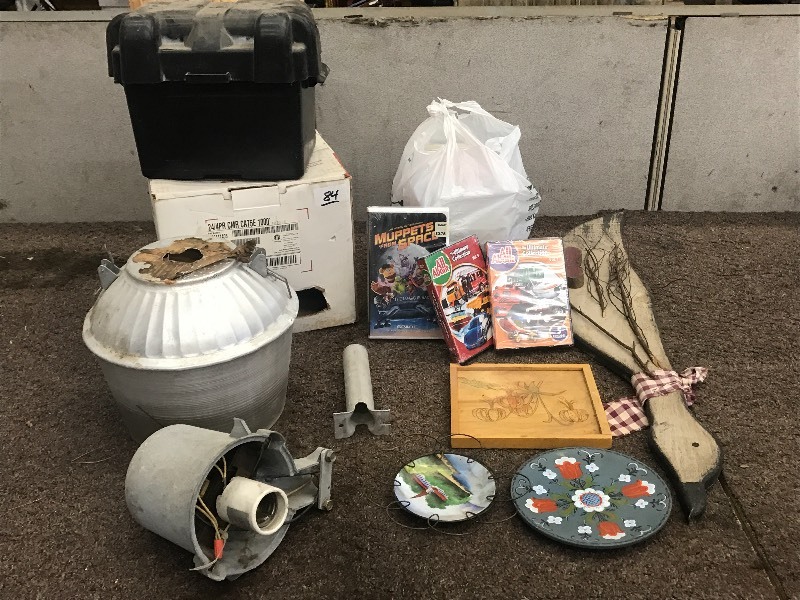 lot 84 image: Lot Of Wall Dcor, Asorted DVD & ...