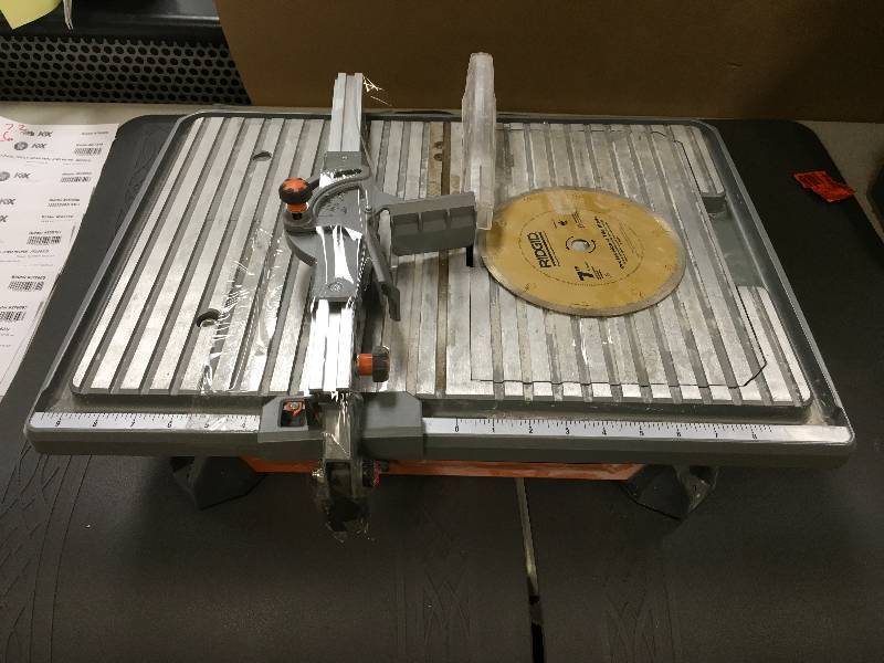 Ridgid 7 in. Tile Saw in working conditions
