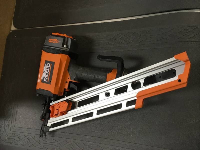Ridgid Clipped Head Framing Nailer in working conditions